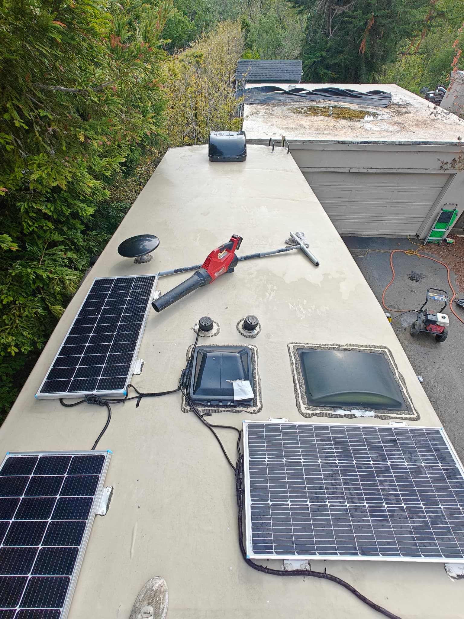 RV Roof Cleaning and Preparation