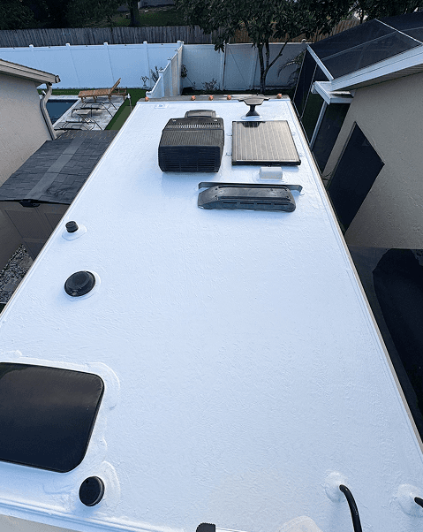 RV roof after silicone coating